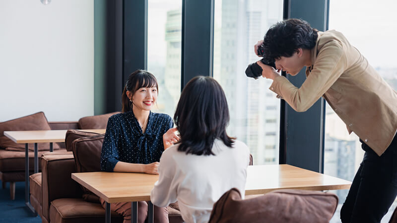 メディア取材を受ける